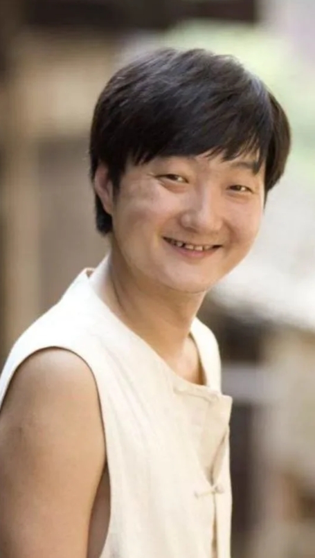 丑男王大治居然追过六个美女