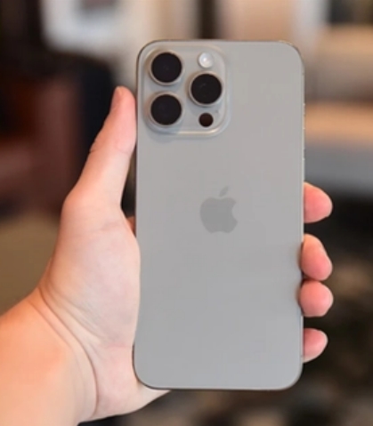 【苹果Q1 iPhone手机出货量大降近10%! 安卓竞争对手们强势崛起？咋回事