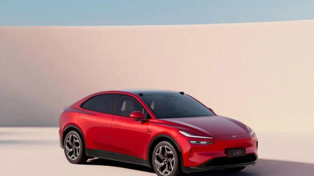 蔚来李斌慌了吗？