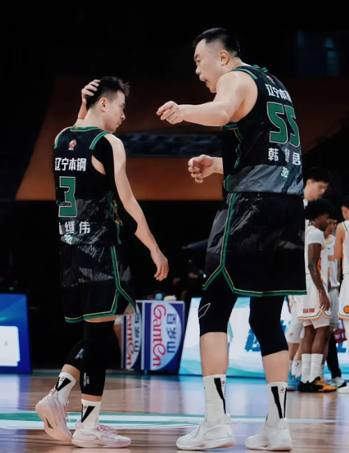CBA从山西战胜辽宁，得出两点结论，新赛季辽宁卫冕无望

1，辽宁五号位短板明显