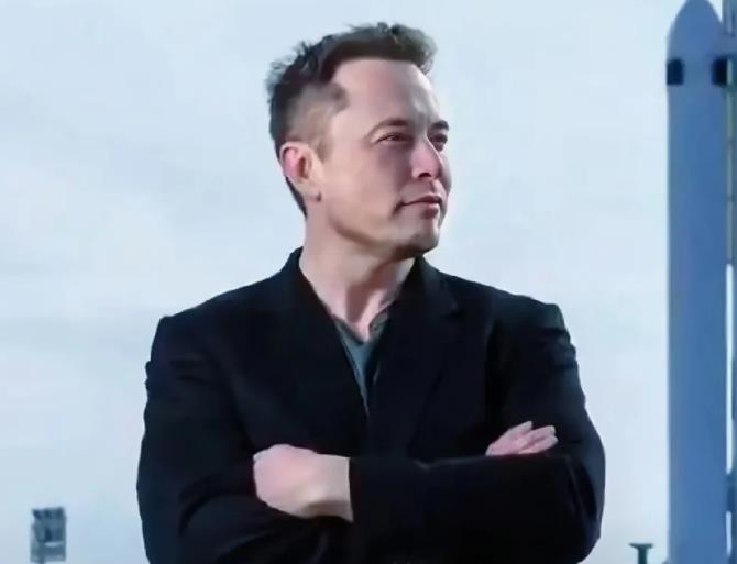 马斯克这铁腕手段啊，一万多人的美国国际开发署他说关就关了，同时网站也打不开了。