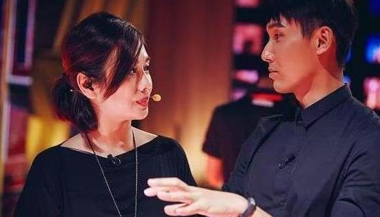 2006年，当张铎的母亲得知自己的儿子想娶一位比他大8岁的女人为妻时，当即便气的