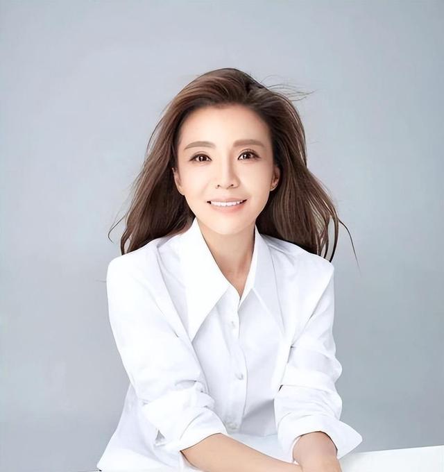 央视主持人朱迅：生命终将结束，为何不勇敢面对生命的终点呢（央视主持人朱迅现在状况）-第23张图片-九妖电影