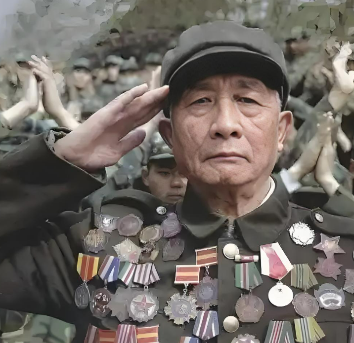 “我们找了你40多年！”1998年，两位解放军领导来到了黑龙江省，看望一位肺癌晚