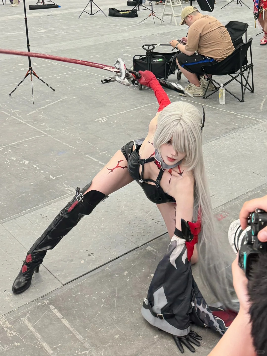 在漫展耍了一天的一米九大刀
4.4去cpsp出了红黄泉！抓到我了吗～