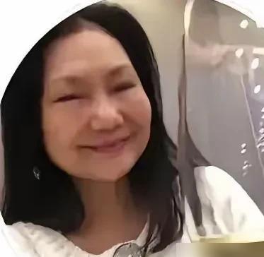 这锅得从日本甩到国内啊！

小菲哭的太厉害，被说在演戏。

张兰不够悲伤，被说不