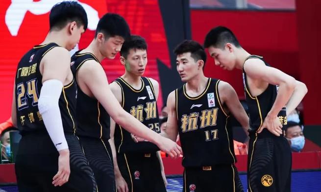 太欺负人了！CBA：广厦108-81南京，通过数据和正负值，分析广厦男篮球员，谁