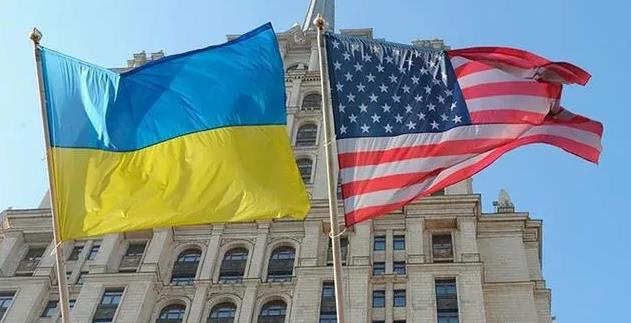 乌克兰和以色列在争宠，美国坐收渔利！
美国军援的背后，犹太大佬偏心了！

昨日，