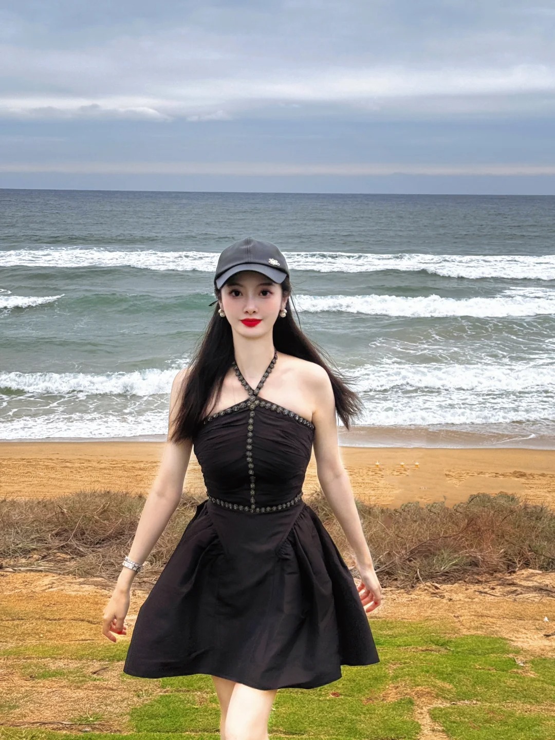 三亚阴天Plog☁️💜妈妈给我拍的照片嘻嘻
每次去海边都会想起电影里的那句话：