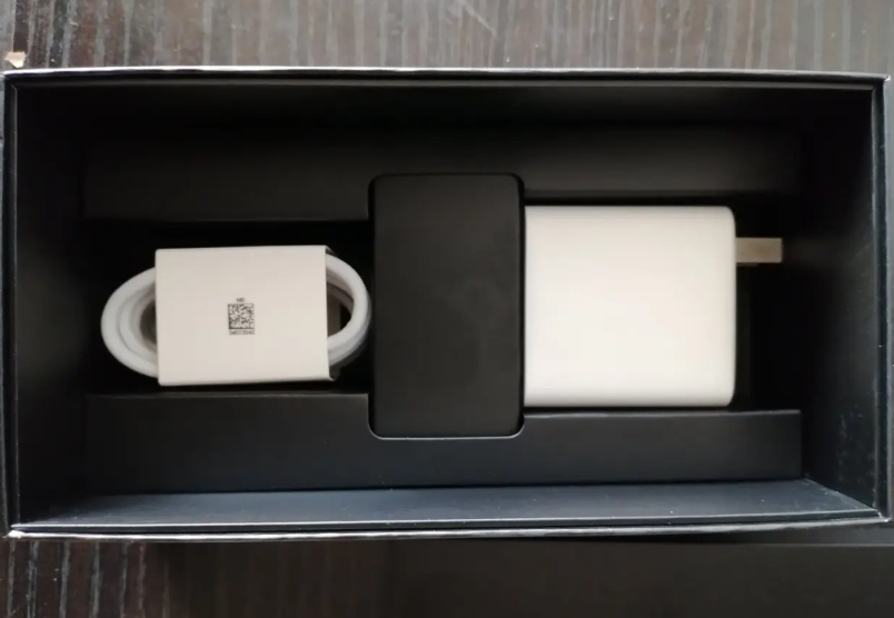 本来想买Mate70pro+，但经过大家早些日子劝说，一来经济条件有限，二来左想