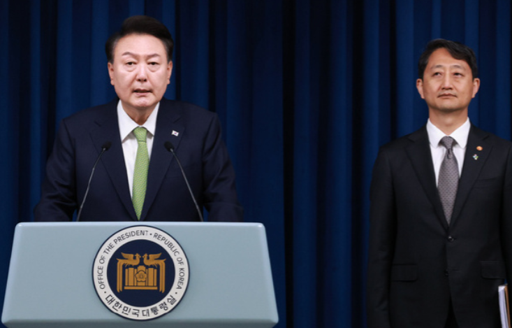 韩联社发文感慨：中韩正式进入白热化竞争阶段！双方企业已经刺刀见红，拼的很惨烈。