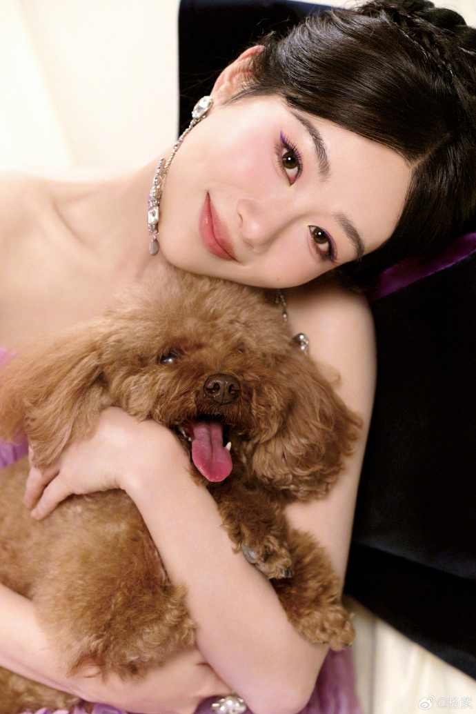 杨紫32岁生日发文
