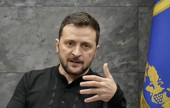 太震惊了！乌克兰总统泽连斯基将动员年龄从27岁降至25岁之后，又开始对乌克兰人的