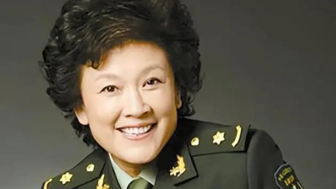 演员宋春丽：我这辈子最正确的决定，就是在61岁高龄做了妈妈