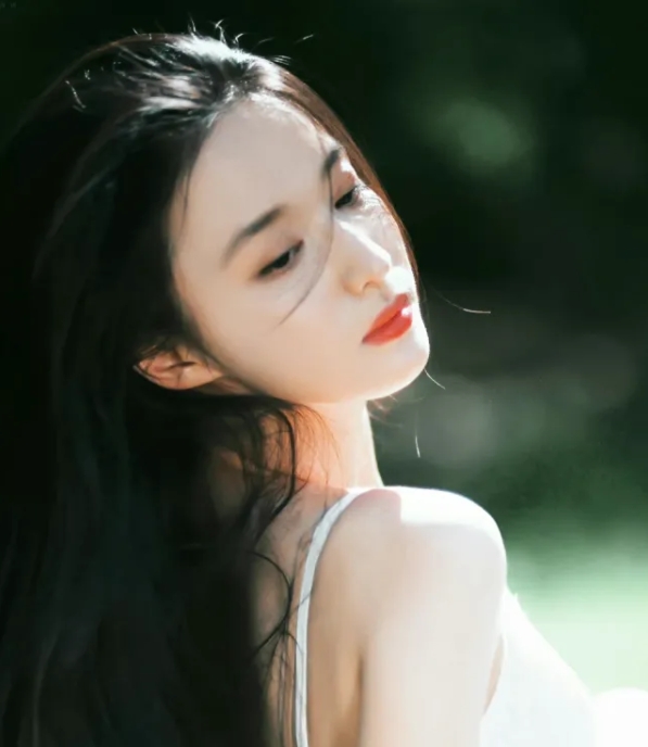 王楚然真是美炸了