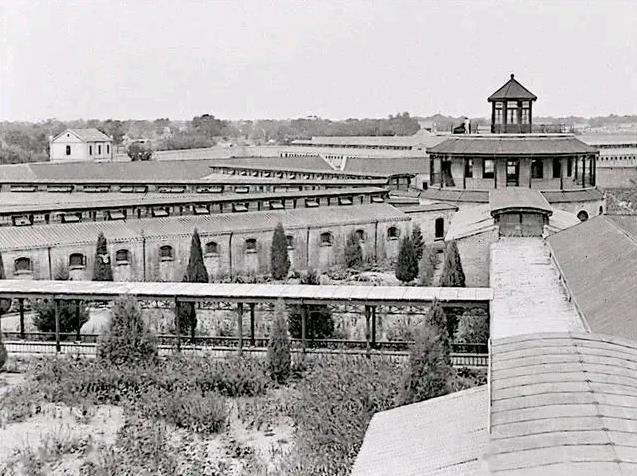 在功德林中，一些战犯通过改造和表现，最终获得了特赦，可也有极个别战犯死不改悔，甚