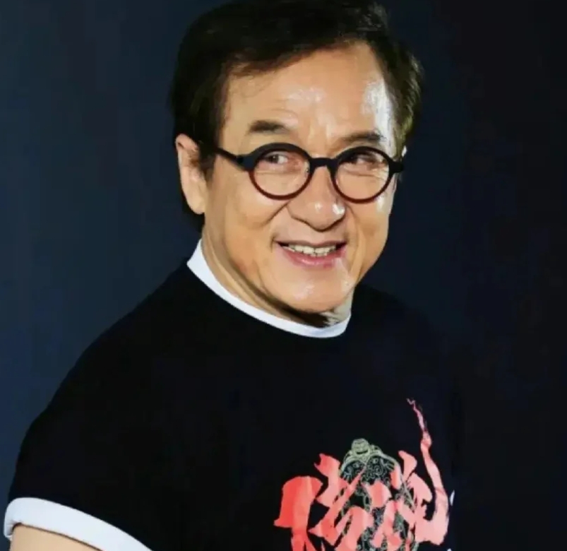 成龙感慨“可否许我再少年”