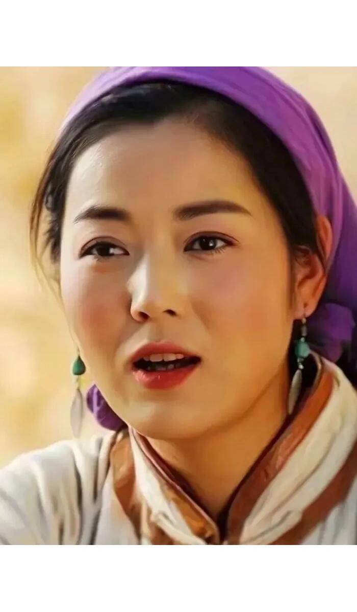 为了拍戏，她打了200多针瘦脸针