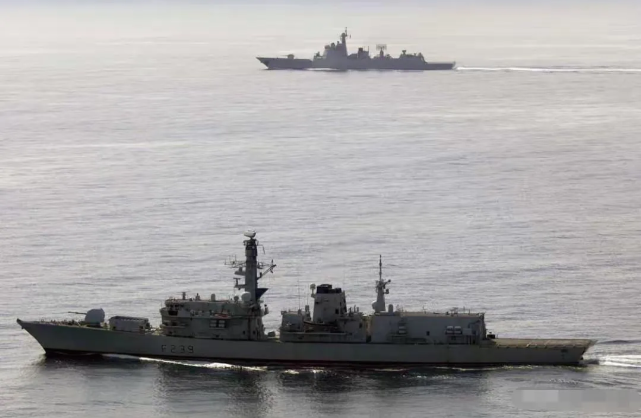 052D穿越英吉利海峡，英国派出老爷护卫舰跟随！

国外网友表示这极为罕见，自1