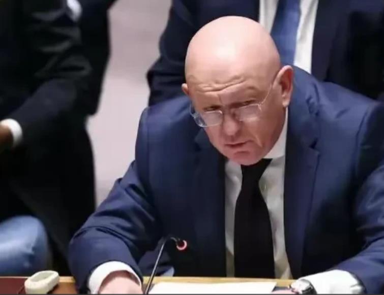 俄罗斯常驻联合国代表涅边贾日前透露，联合国将在1月份讨论联合国改革议题，他说“有