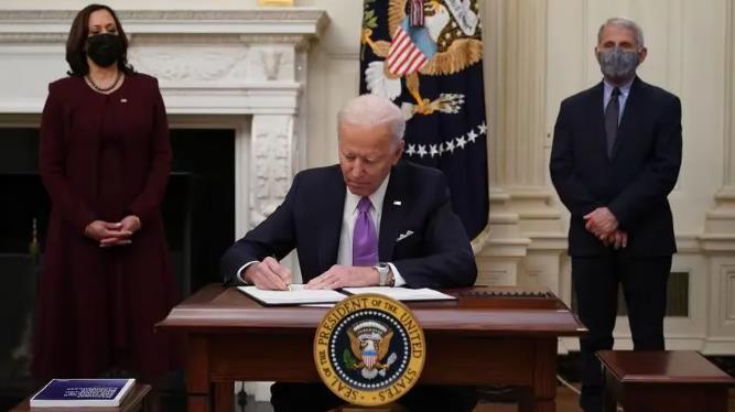 【直截了当地说：特朗普稳赢！拜登害怕承担败选的责任，忍痛割爱】7月21日，现年8