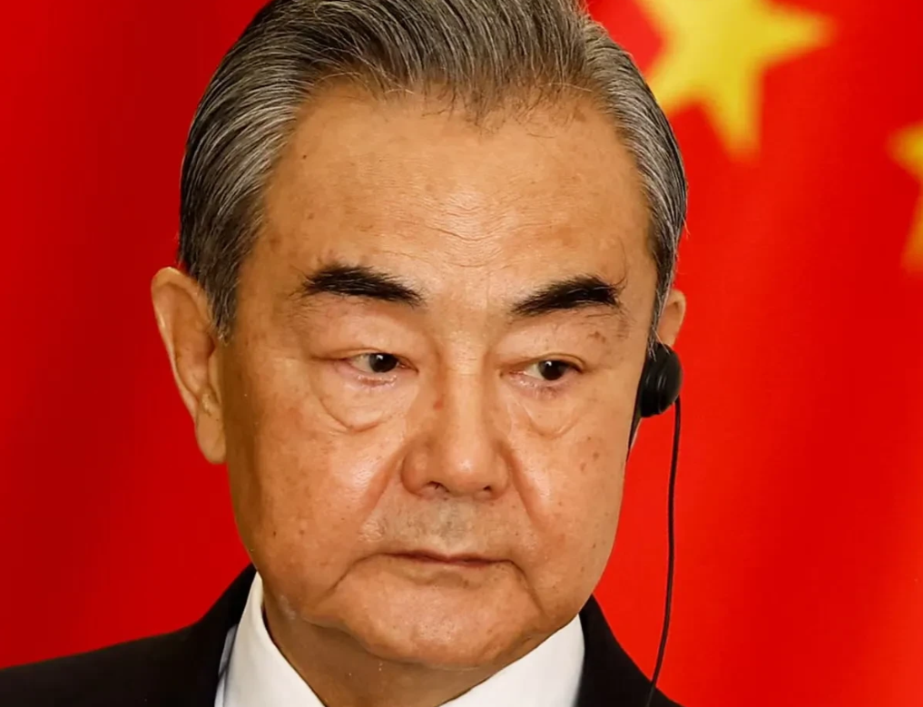 突发！中国外长王毅，今天晚间与鲁比奥通话，并严厉警告鲁比奥，希望他好自为之！
