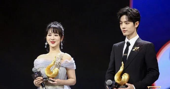 1、King获奖者集中在70后，有吴奇隆、冯绍峰、陈坤、邓超；
Queen获得者
