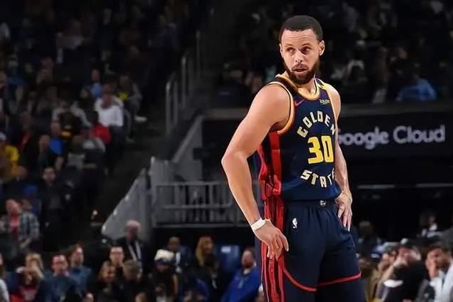 耻辱！NBA名宿开炮：库里不配入选全明星 联盟过度商业化酿成恶果
NBA 全明星