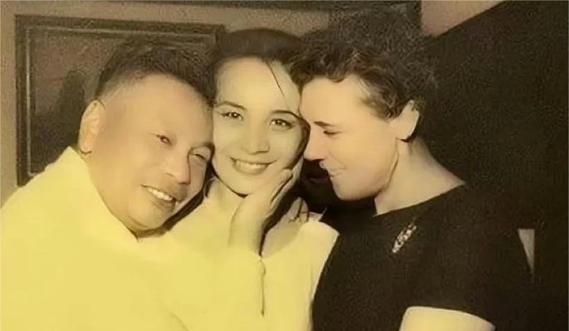 1960年的一天，蒋经国竟当着女儿蒋孝章的面嚎啕大哭，一向冷酷决断的他为何如此失