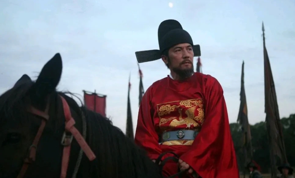 为什么说传庭死而明亡矣？因为在孙传庭以后，大明再也无人可用了…

袁崇焕于崇祯三