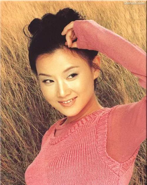 宋祖英近况罕见曝光住北京豪宅身材丰腴，年近60皮肤光滑不显老-第17张图片-九妖电影