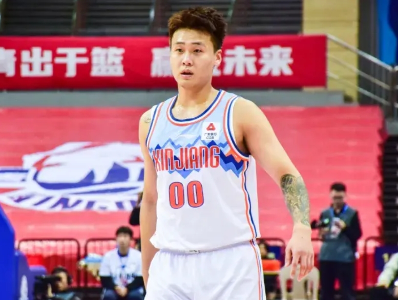 新疆男篮126-123山东男篮，数据不会说谎，看看谁发挥最出色！

1、齐麟，打