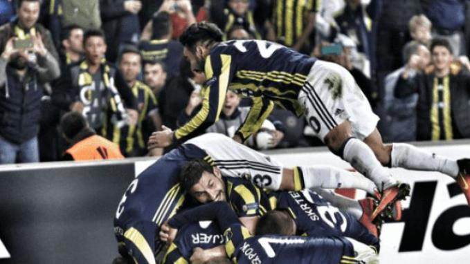 费耶诺德可能会继续沿用他们擅长的攻势足球风格，通过快速传球与精准的跑位