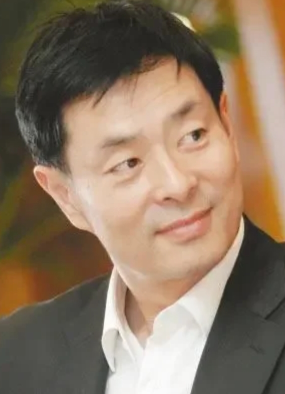 濮存昕：致敬新疆边疆的壮丽史诗