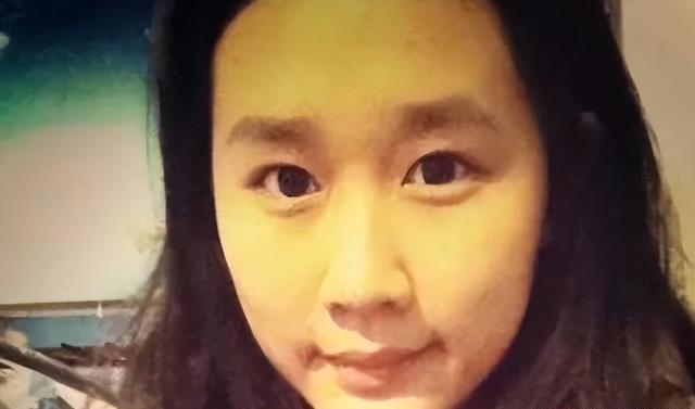 刀郎前妻：丢下40天女儿与富商私奔，丈夫再婚爆红，她却找上门来（刀郎的前妻在台下）-第12张图片-九妖电影