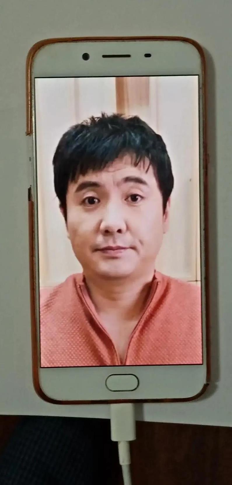 不瞒你们说，曾经我一度坚信沈腾能赶超周星驰，成为新一代喜剧大师。可现实摆在眼前，