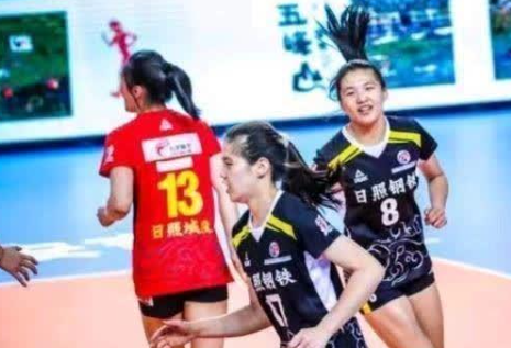 24扣4中2失误3被拦！00后天才主攻打出负效率