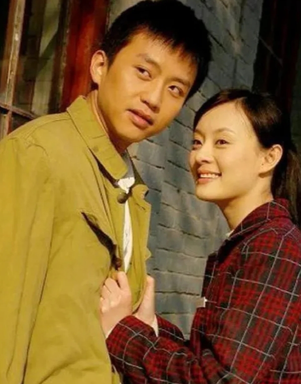 与郝蕾同居3年，邓超为何转身娶孙俪？