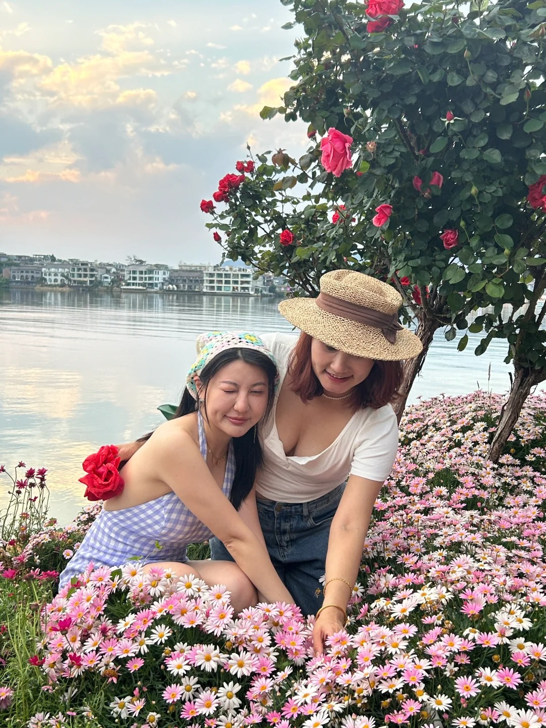 我们在大理双廊相爱了
在大理双廊拍到了人生照片
跨越千山万水的浪漫
你值得被宠爱