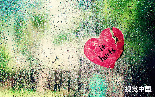 我嫁给一个吃喝嫖赌的畜生，只为取他狗命，在我得手的时候，意外得知他是首富独子……