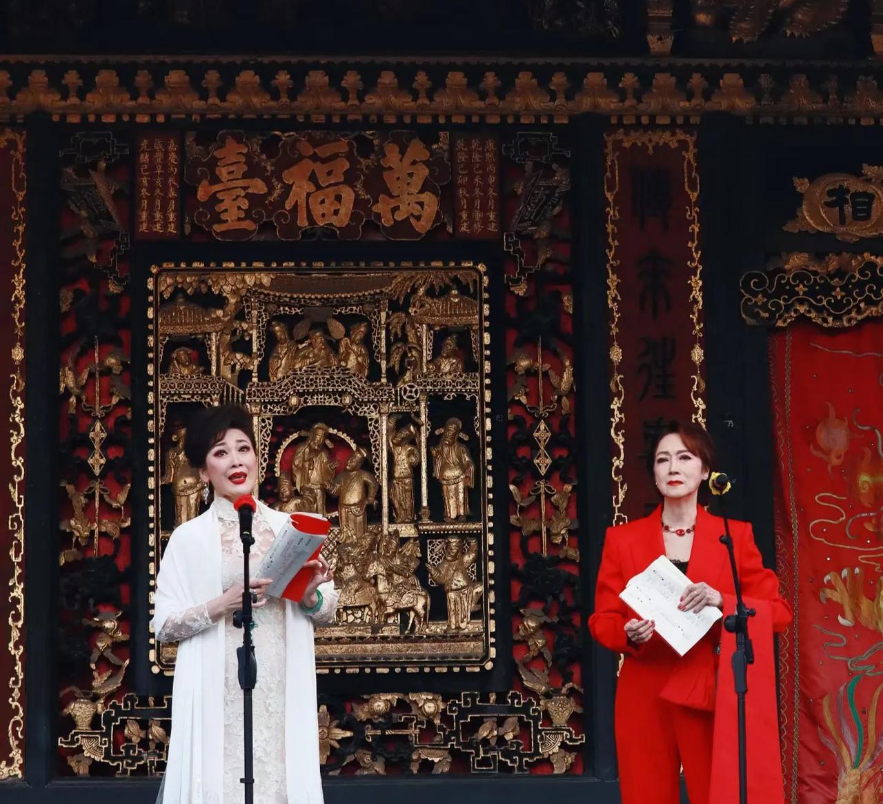 佛山祖庙见到俩TVB女星唱粤剧，还有“苏妙婵妈妈”，好激动好开心！
近日，某网友