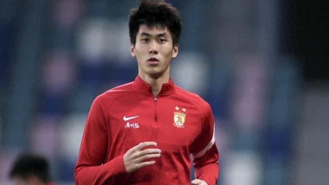 官宣吴少聪加盟北京国安！25赛季国安全力有机会拿中超冠军？