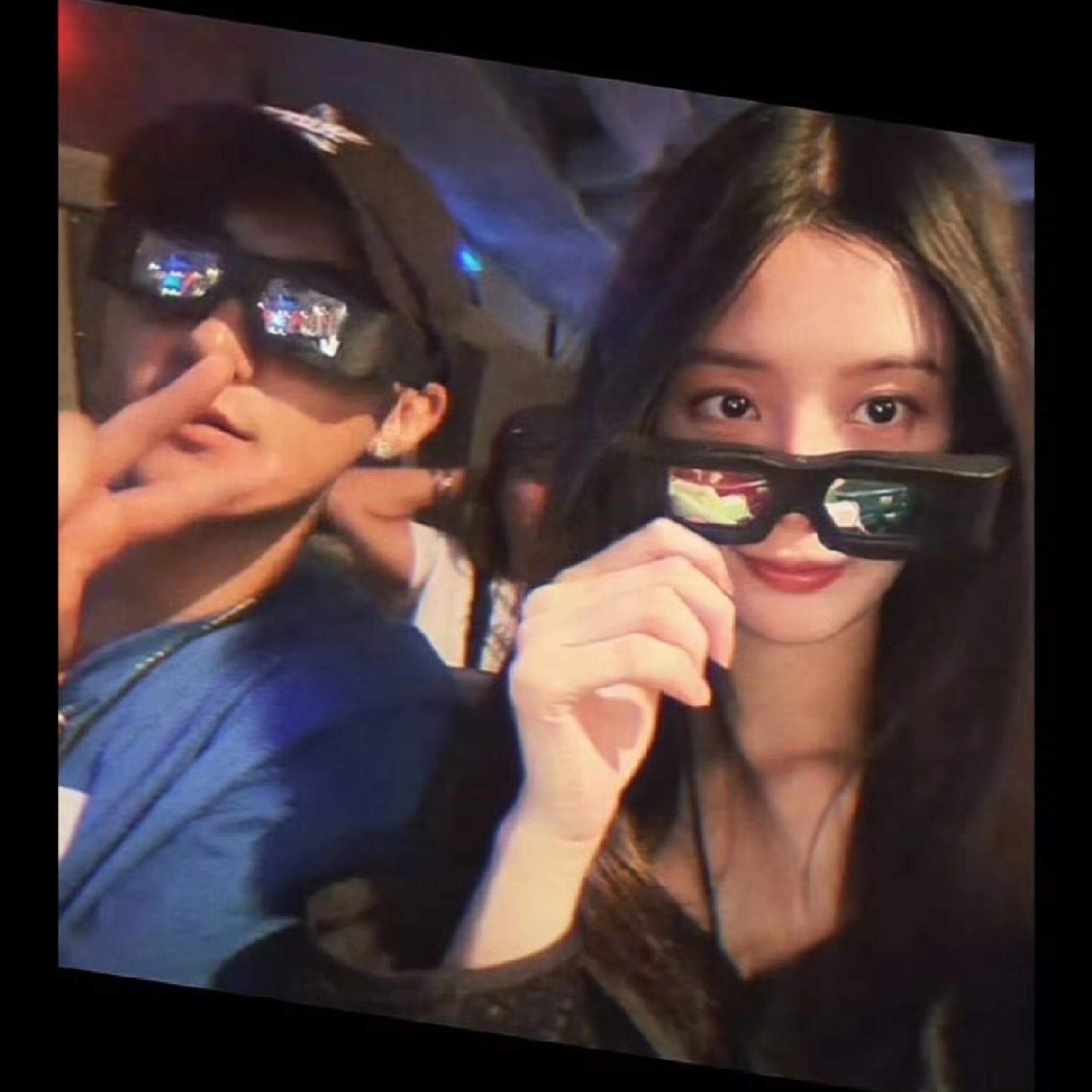 徐艺洋秀恩爱黄子韬傻了