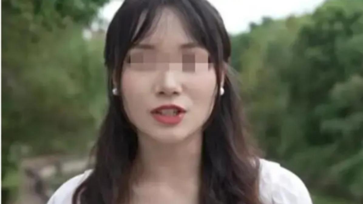 毕业生举报女教师恋爱期间出轨，和十余人相亲，与他人聊骚上床！