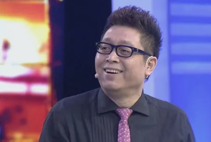 从娱乐圈璧人到各自归宿，朱军成背锅侠