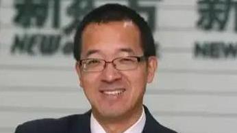 从脸型上看俞敏洪确实很像胡适