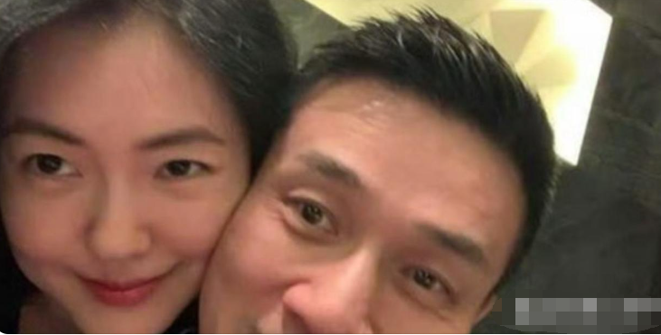 【小S回应和老公没有性生活】据台媒，小S受访证实戒酒是因为被医生提醒肝指数过高。