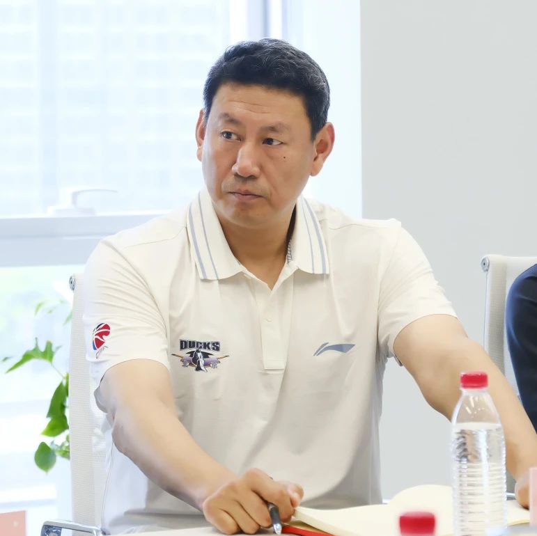 李楠都回来了
李春江还会远吗？
CBA真的是江湖
被禁赛的李楠，出任北京首钢男篮
