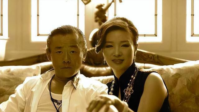 从红遍上海到“销声匿迹”，周立波到底做了什么