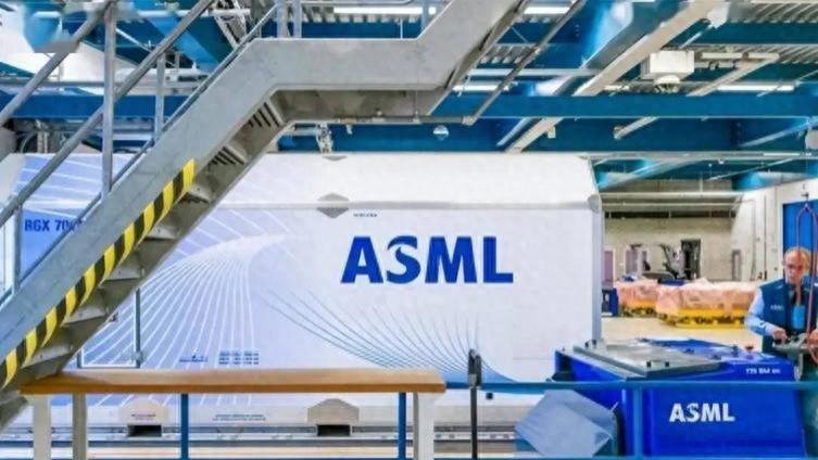 都反水了！ASML、荷兰光刻机供应商相继宣布，外媒：事情闹大了